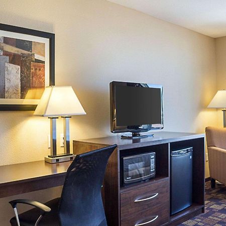 Quality Inn & Suites مينوت، داكوتا الشمالية المظهر الخارجي الصورة