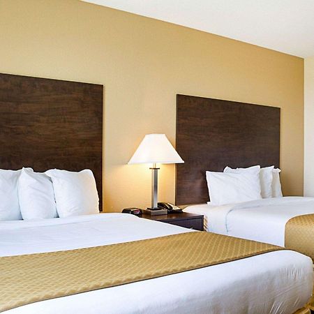 Quality Inn & Suites مينوت، داكوتا الشمالية المظهر الخارجي الصورة