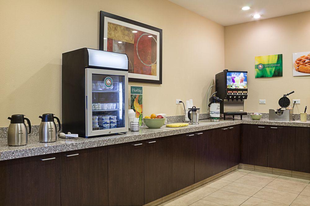 Quality Inn & Suites مينوت، داكوتا الشمالية المظهر الخارجي الصورة