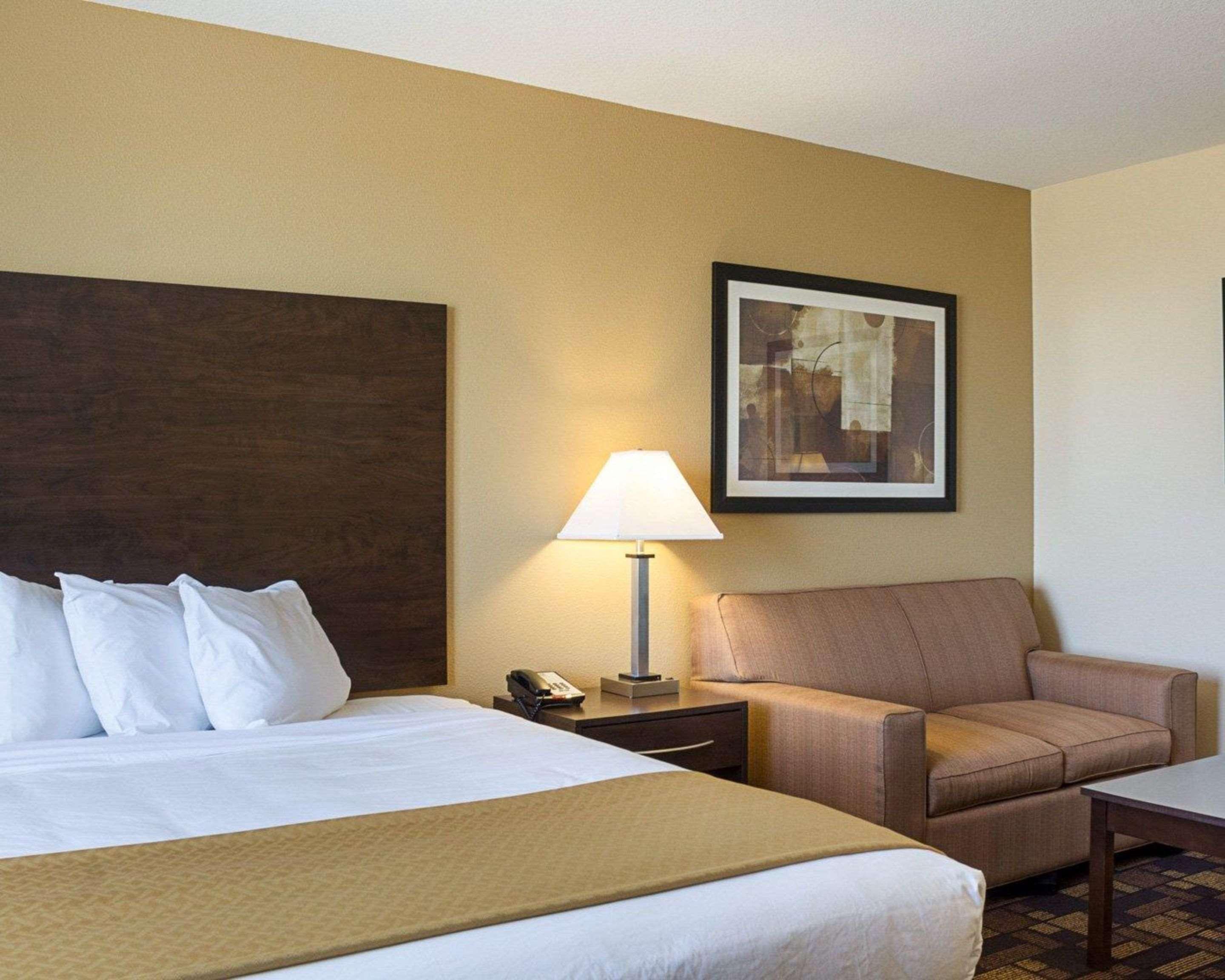 Quality Inn & Suites مينوت، داكوتا الشمالية المظهر الخارجي الصورة