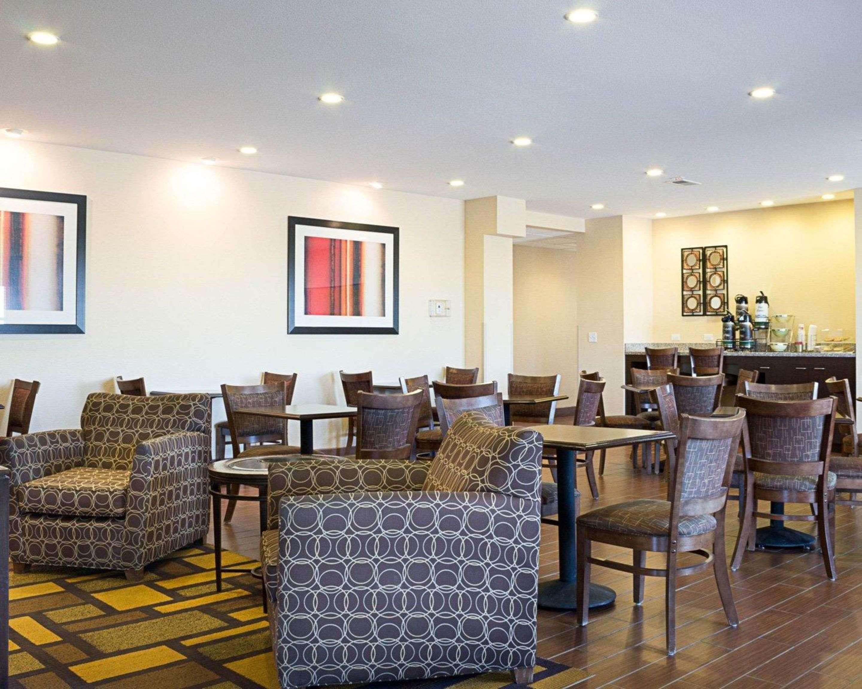 Quality Inn & Suites مينوت، داكوتا الشمالية المظهر الخارجي الصورة
