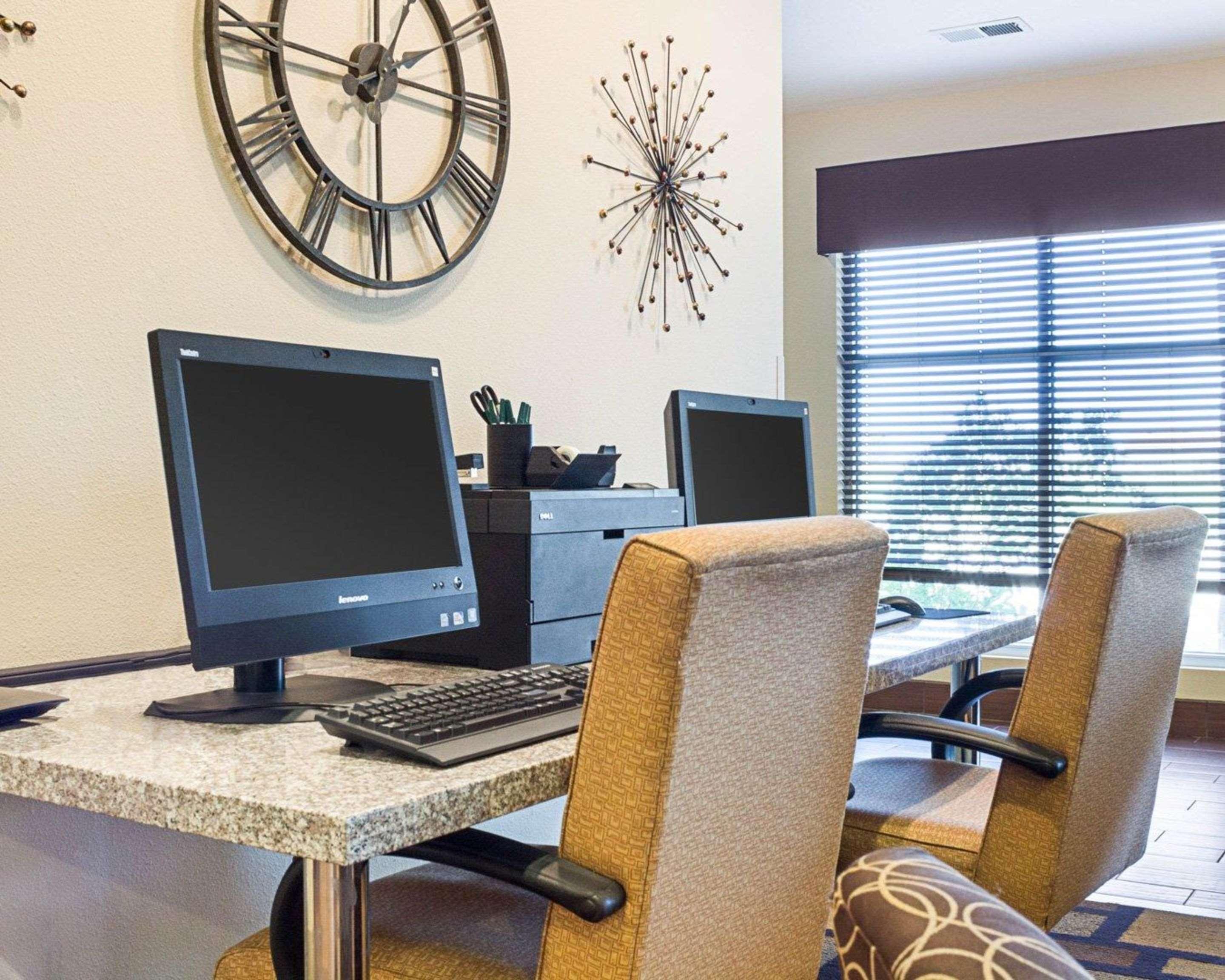 Quality Inn & Suites مينوت، داكوتا الشمالية المظهر الخارجي الصورة