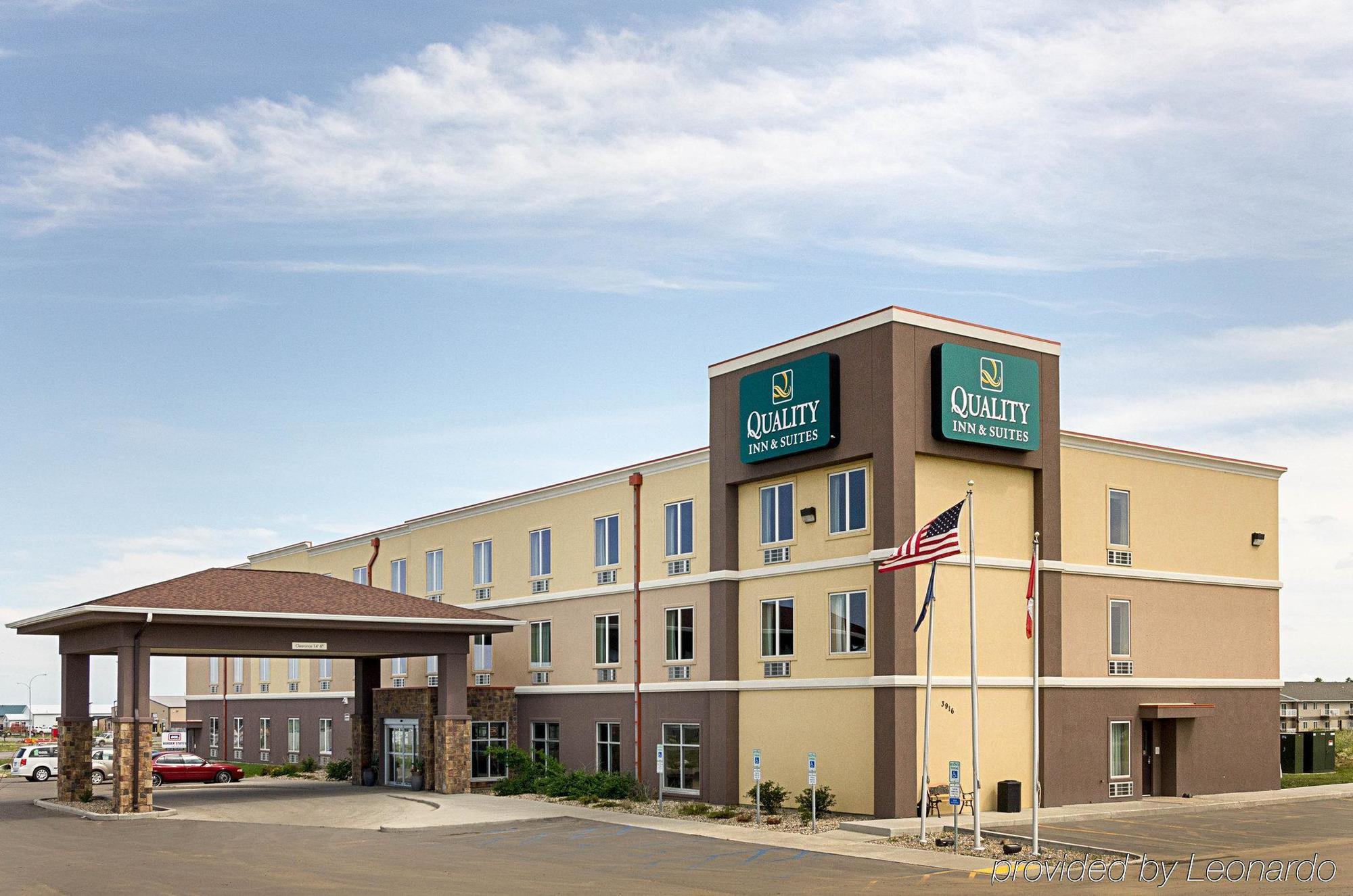 Quality Inn & Suites مينوت، داكوتا الشمالية المظهر الخارجي الصورة