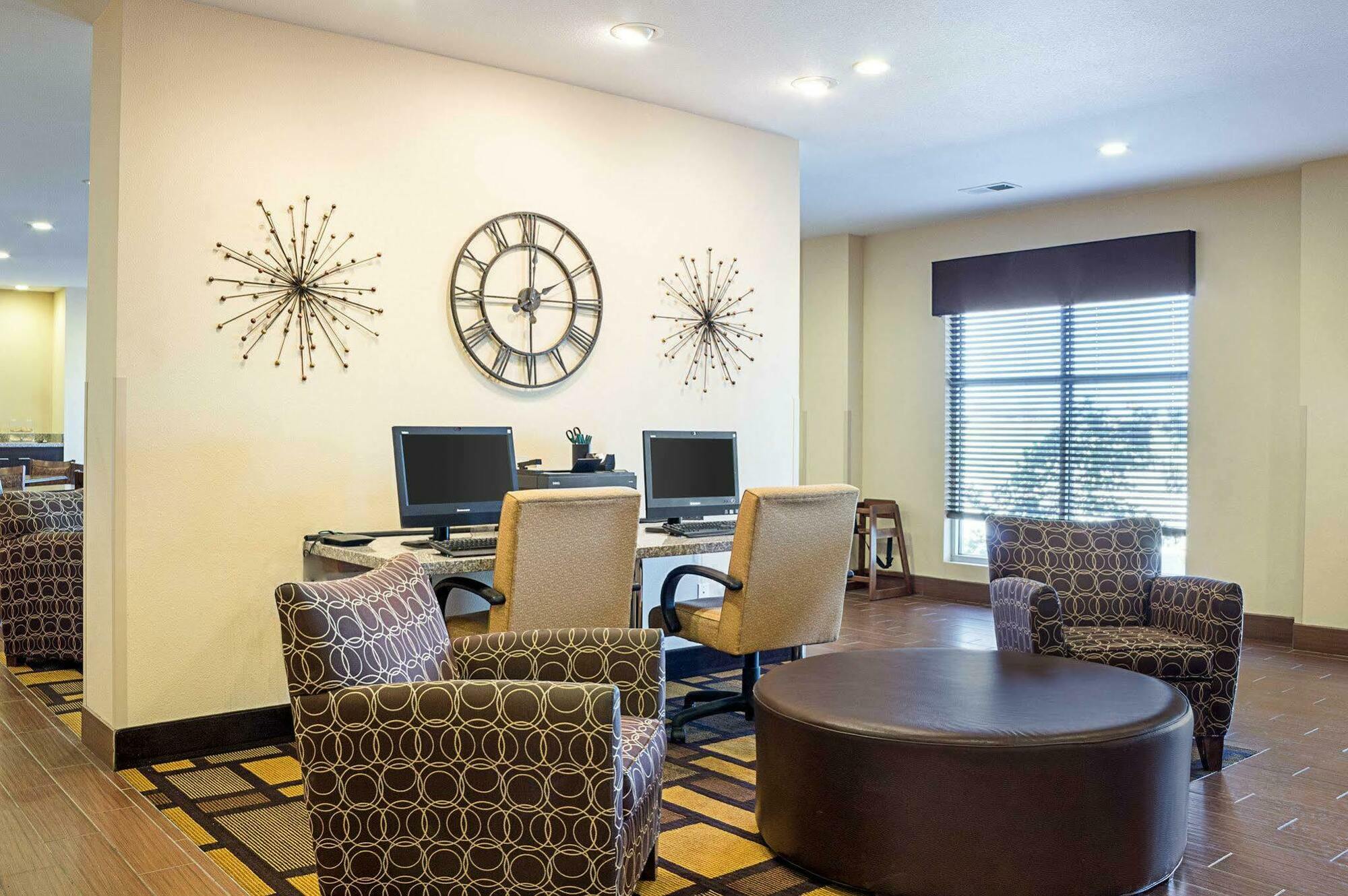 Quality Inn & Suites مينوت، داكوتا الشمالية المظهر الخارجي الصورة